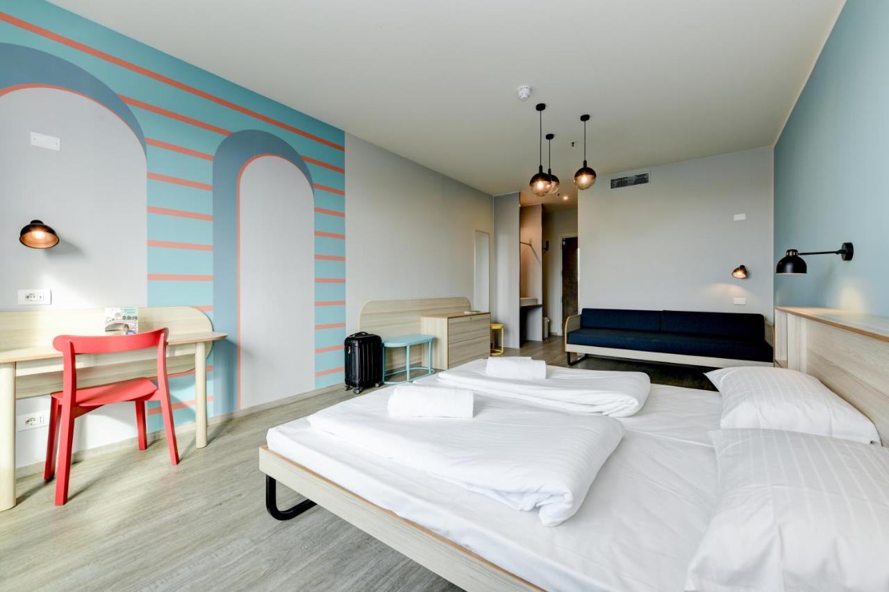 Triple Room,1359010226:JPEG